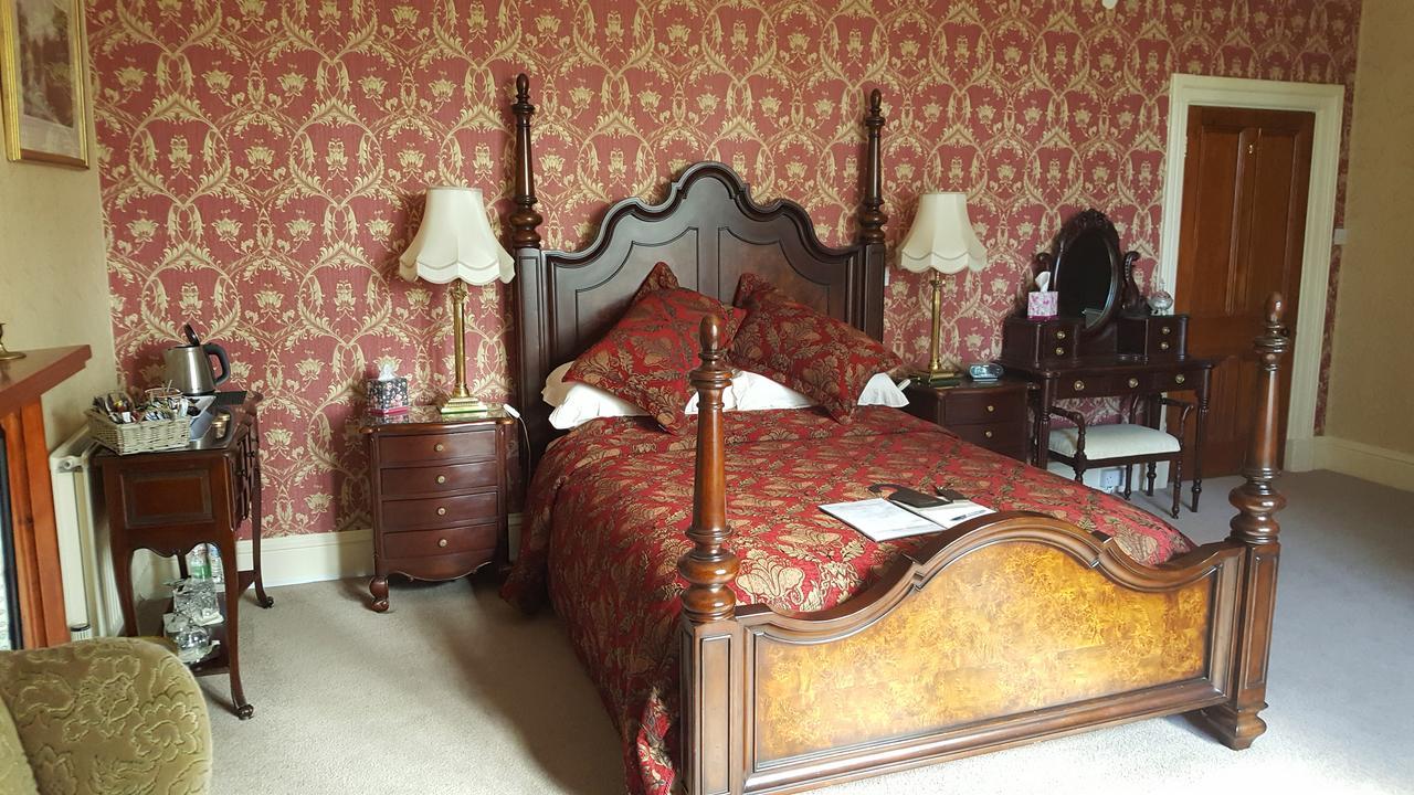 St David'S Guesthouse Haverfordwest Luaran gambar